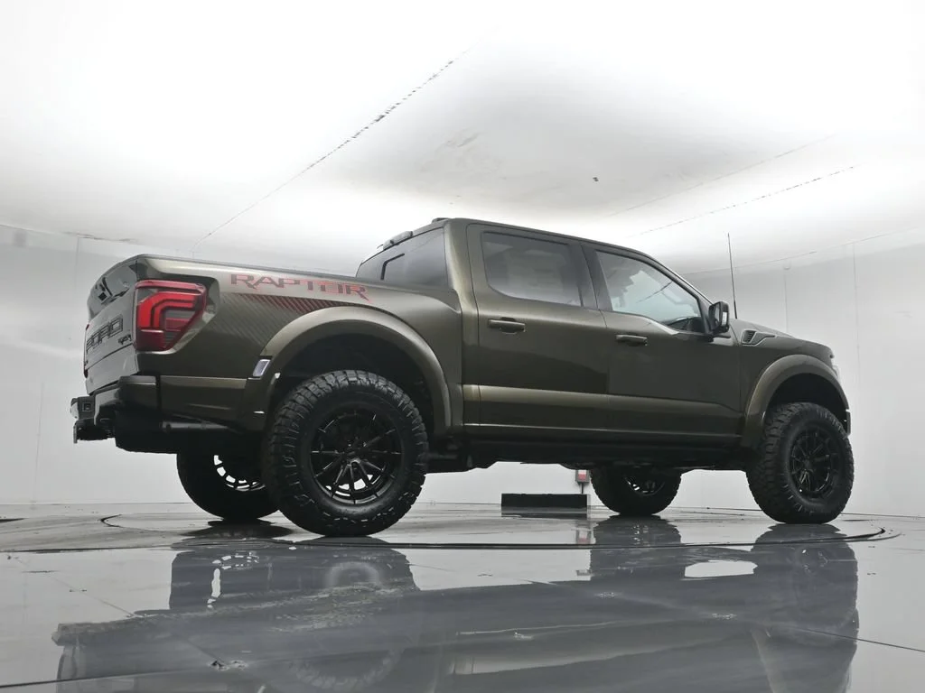 New 2026 Shelter Green Ford Raptor image 51