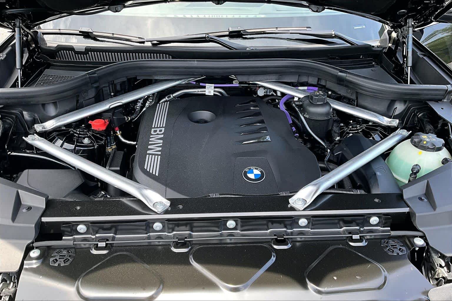 New 2026 Black Sapphire Metallic BMW xDrive40i image 16