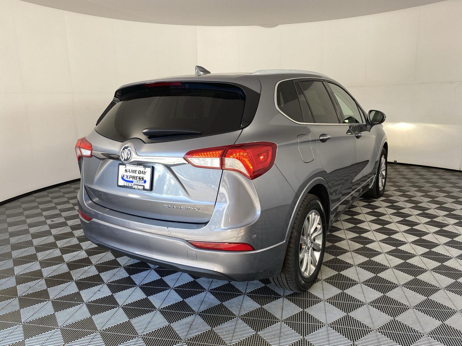Used 2019 Satin Steel Metallic Buick Essence image 5