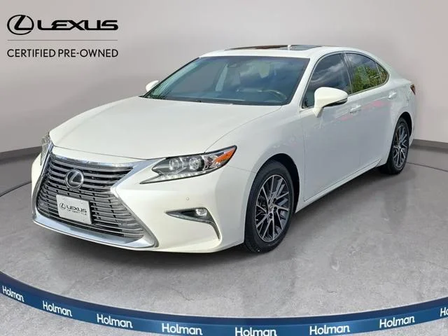 Used 2016 White Lexus 350 image 1