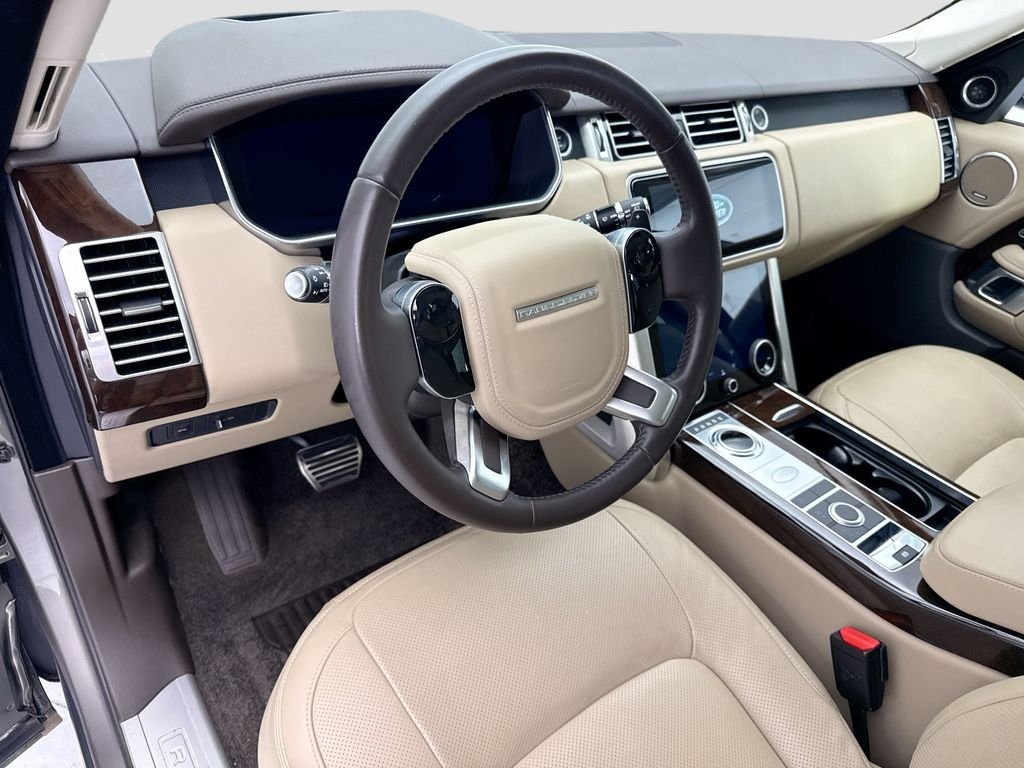 Used 2021 Silicon Silver Premium Metallic Land Rover Westminster image 9