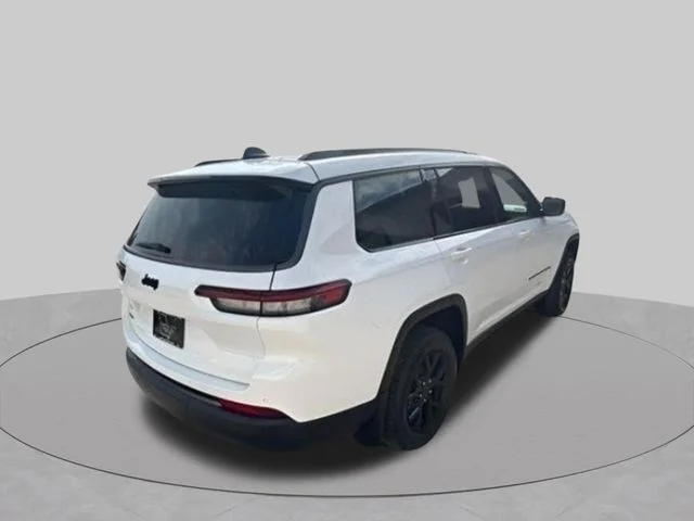 New 2026 Bright White Clear-Coat Exterior Paint Jeep Altitude image 6