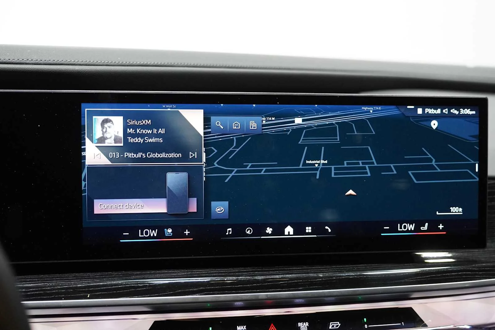 Certified Used 2025 Brooklyn Grey Metallic BMW 740i image 15