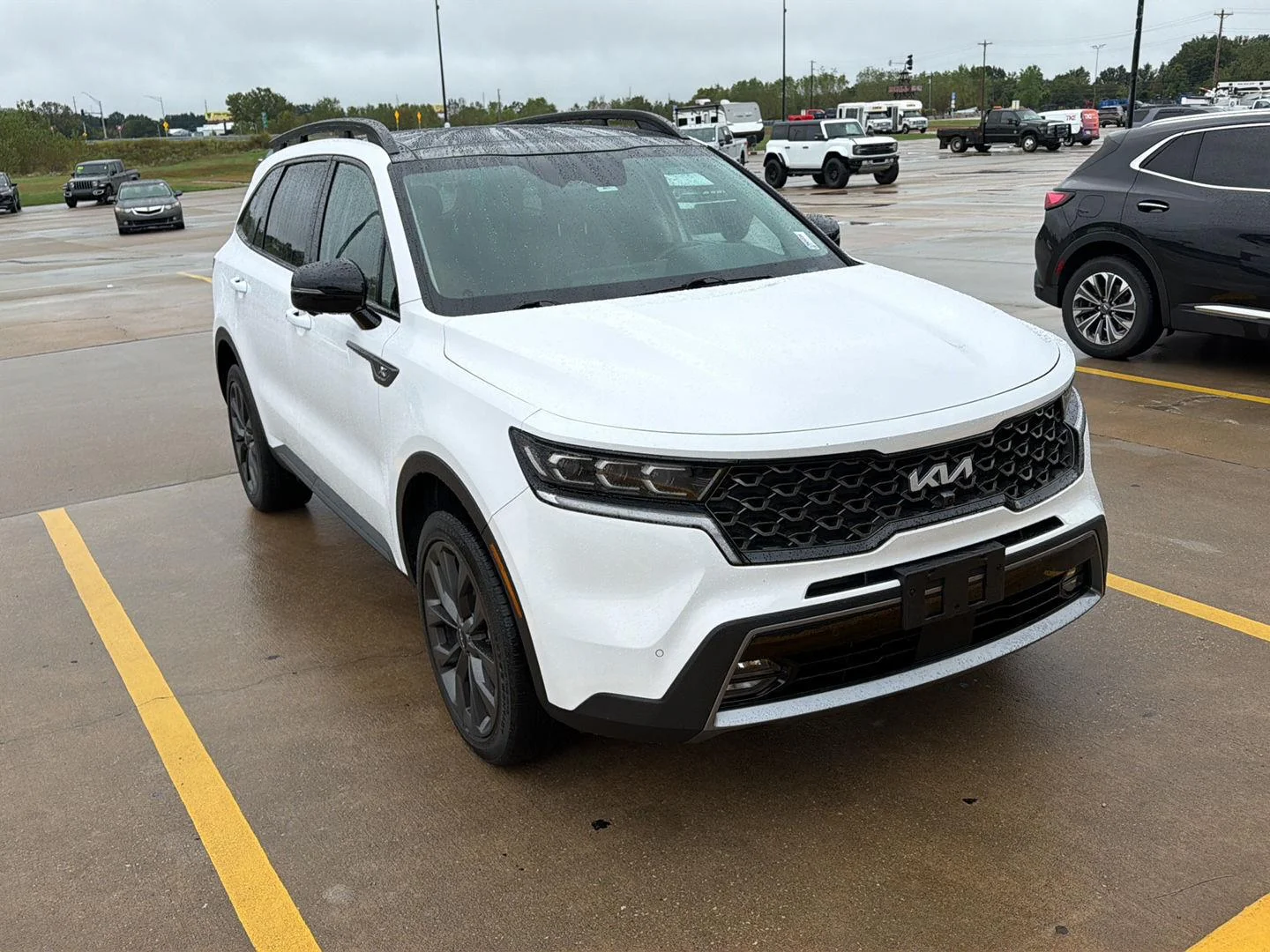 Used 2023 Glacial White Pearl Kia X-Line SX Prestige image 2