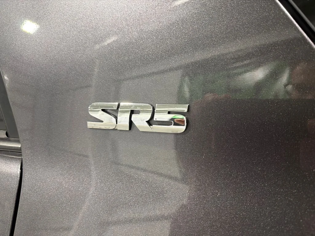 Used 2022 Magnetic Gray Metallic Toyota SR5 Premium 3RD ROW image 10
