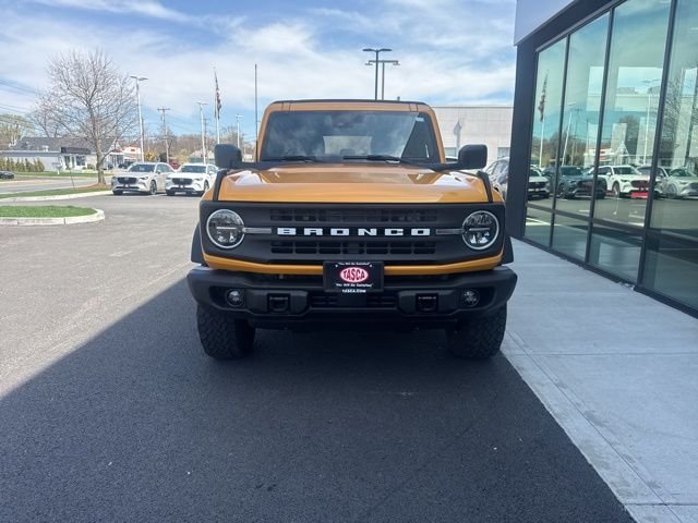 Used 2022 Orange Ford Black Diamond image 8