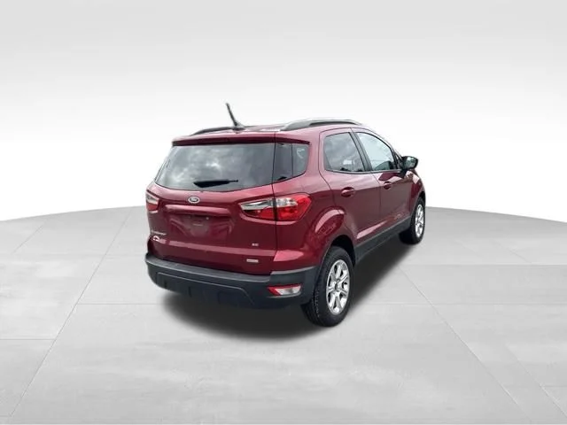 Used 2020 Red Ford SE image 7