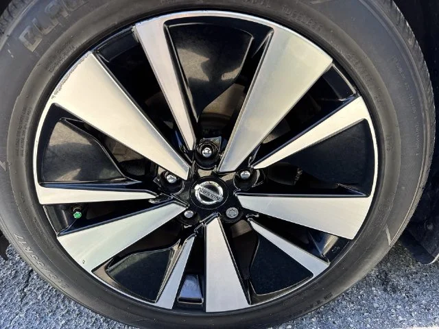 Used 2020 Blue Nissan 2.5 SL image 34