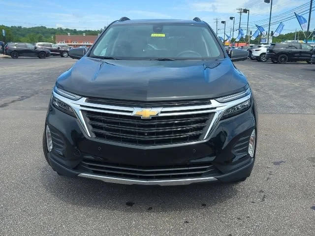 Used 2024 Mosaic Black Metallic Chevrolet LT image 4