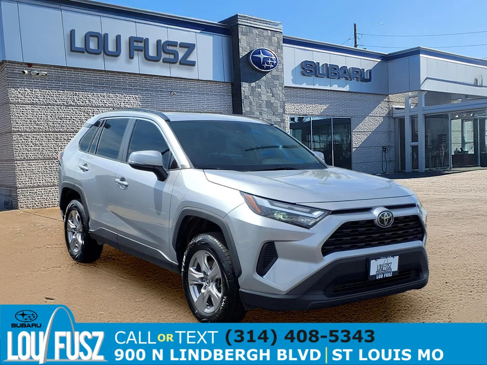 Used 2022 Silver Sky Metallic Toyota XLE image 1