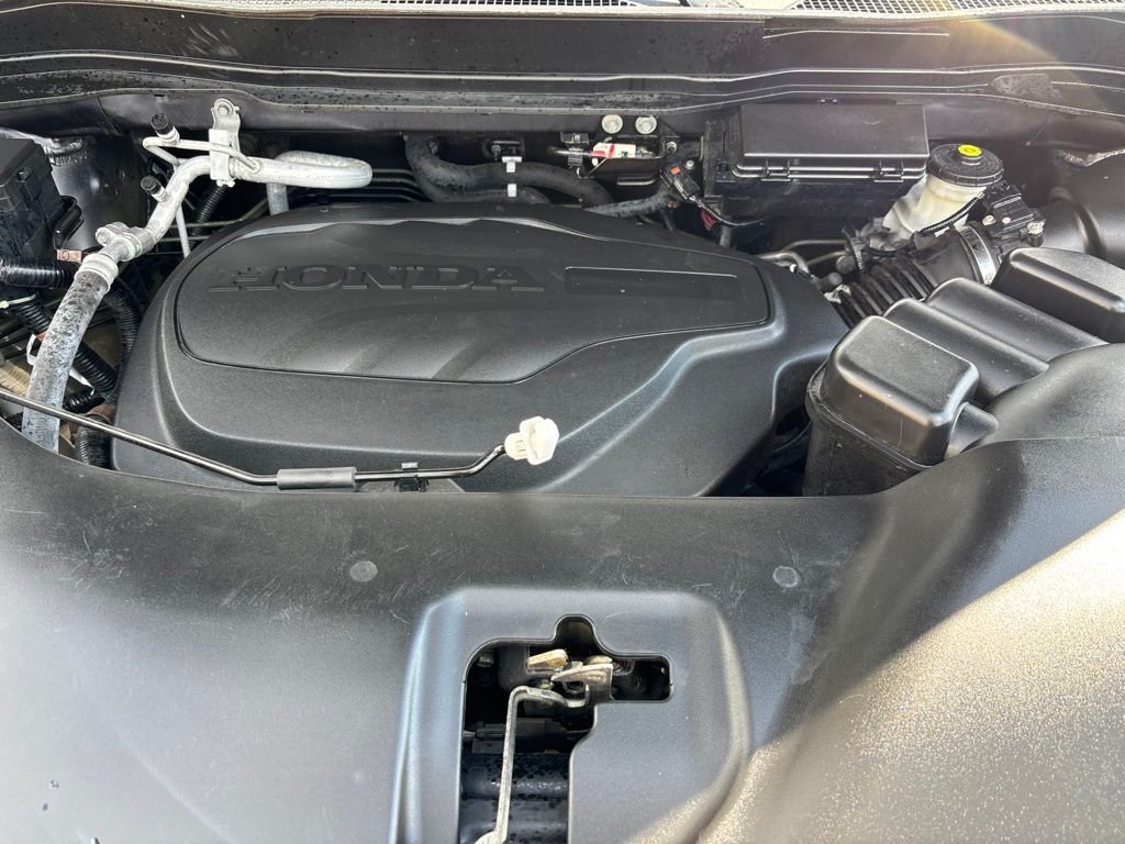 Used 2021 Gray Honda Touring image 26