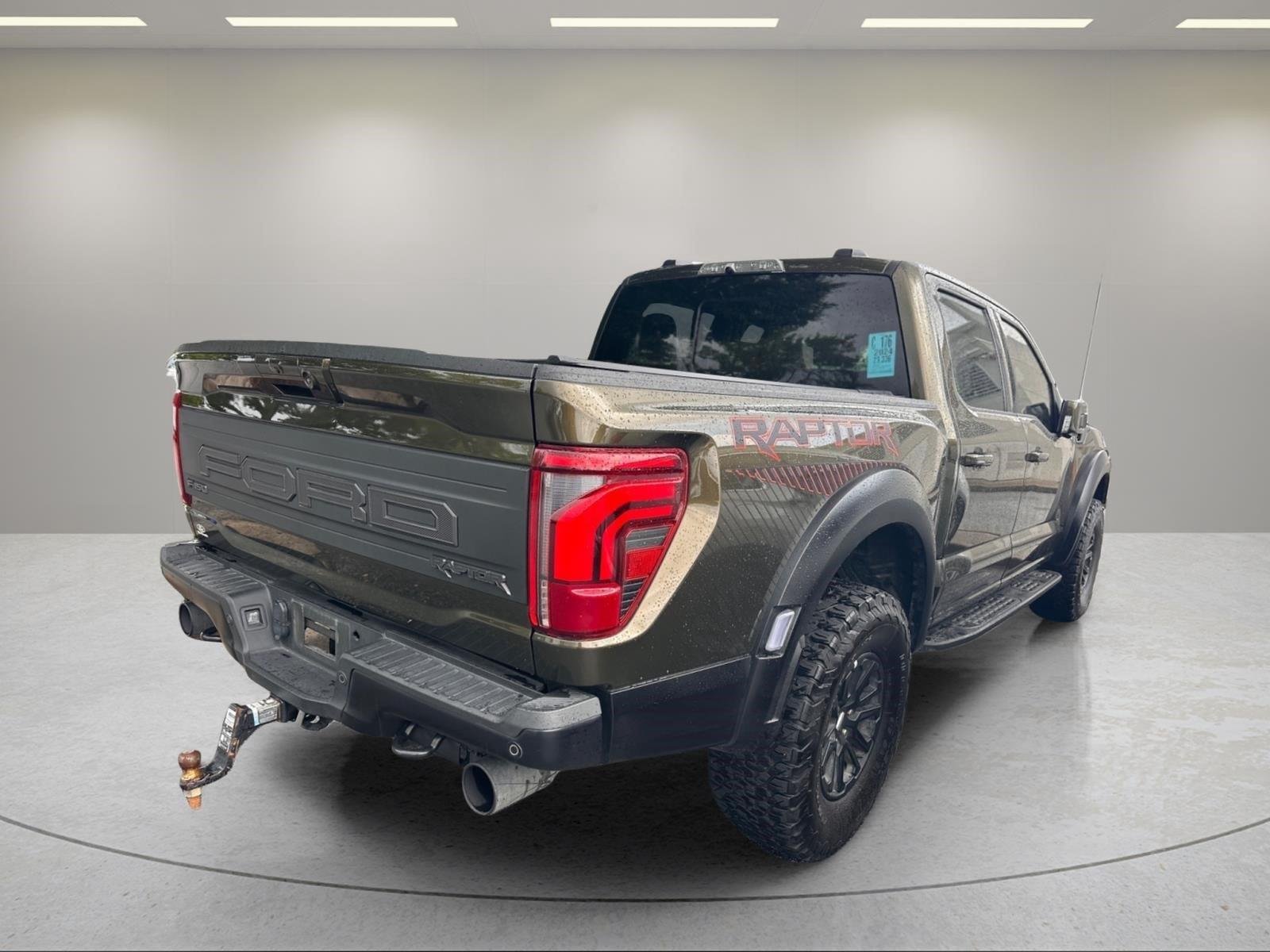 Used 2024 Shelter Green Ford Raptor image 13