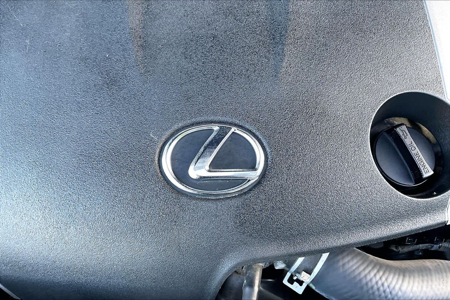 Used 2016 Atomic Silver Lexus  image 30