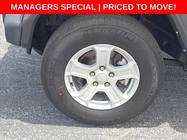 Used 2022 Green Jeep Unlimited Sport S image 31