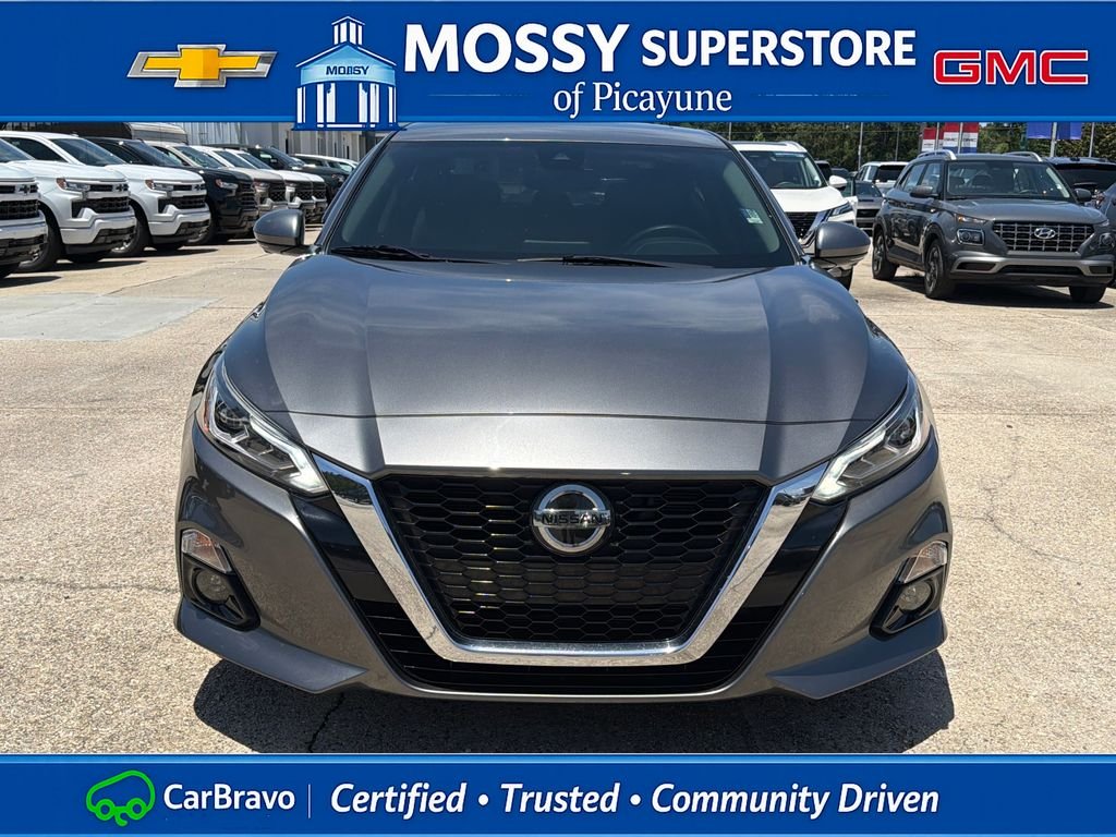 Certified Used 2020 Gray Nissan 2.5 Platinum image 11