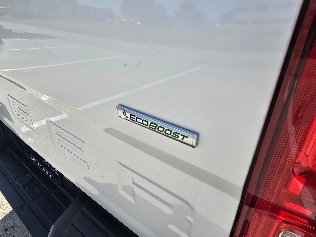 Used 2019 White Platinum Tri-Coat Ford LARIAT image 11