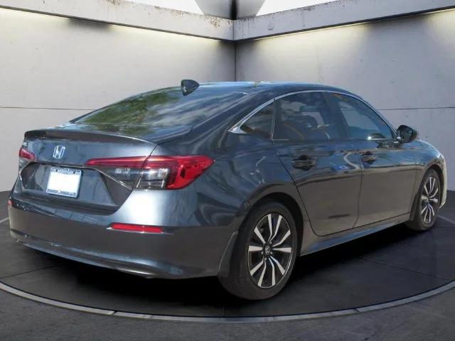 Certified Used 2024 Lunar Silver Metallic Honda EX image 5