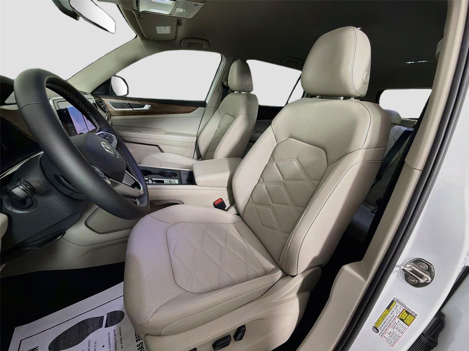 New 2026 Opal White Pearl Volkswagen 2.0T SE image 20