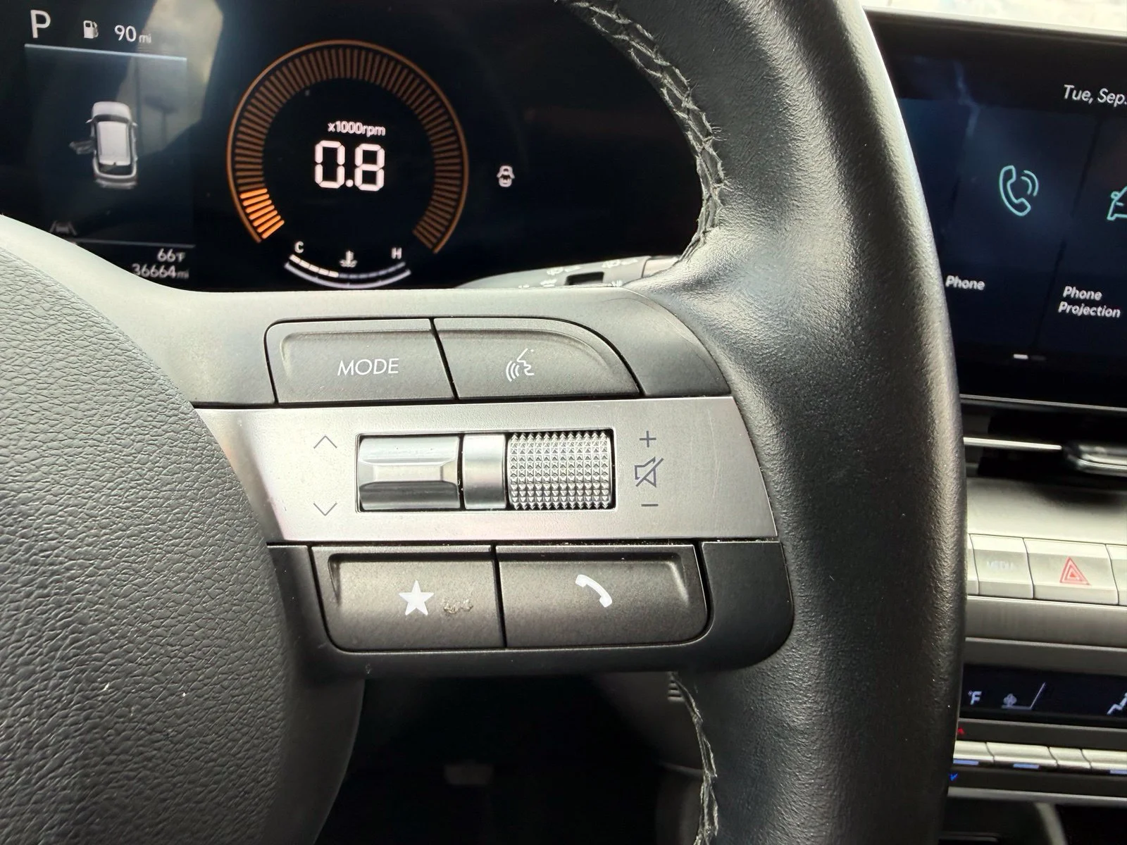 2025 Hyundai Kona SEL - Photo 19