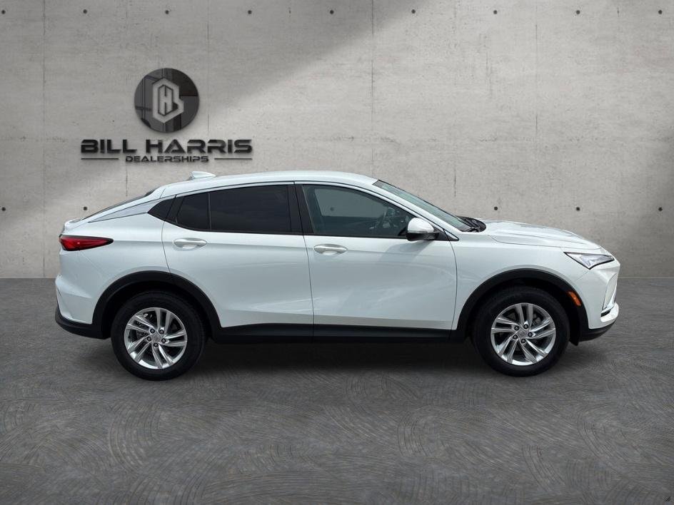 Used 2024 White Buick Preferred image 7