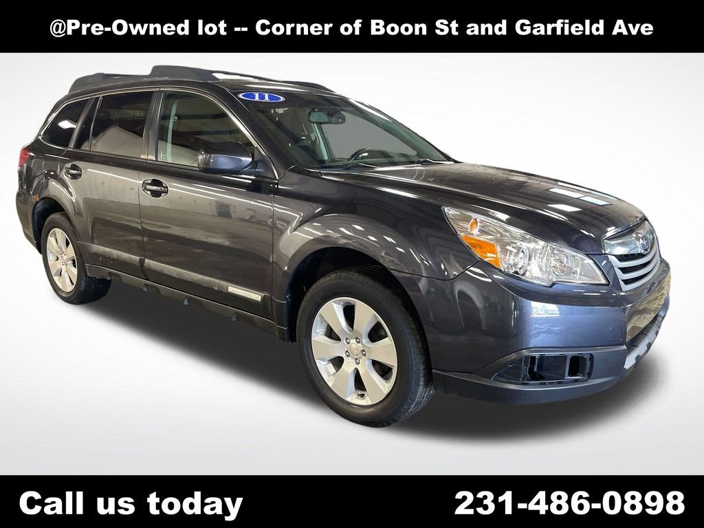 Used 2011 Gray Subaru 2.5i Premium image 7