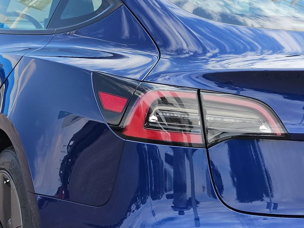 Used 2023 Blue Tesla Base image 9