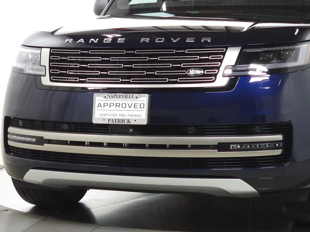 Certified Used 2023 Portofino Blue Metallic Land Rover SE image 12