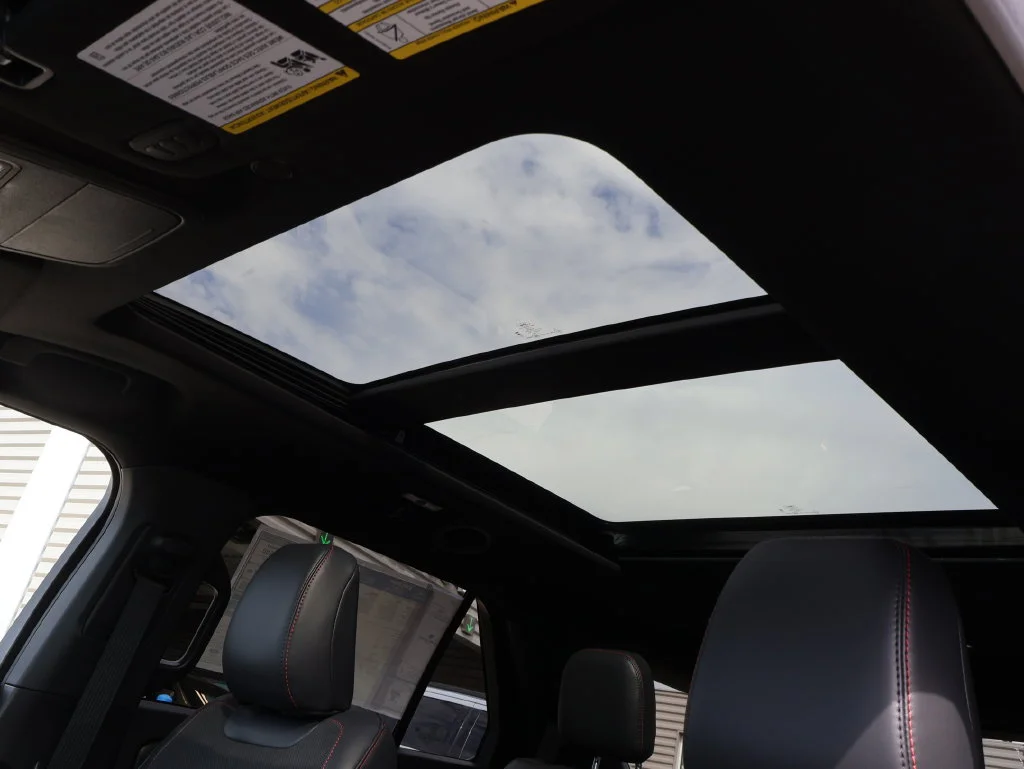 New 2027 Star White Metallic Tri-Coat Ford ST image 27