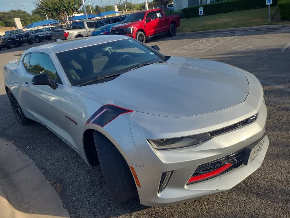 Used 2018 Silver Ice Metallic Chevrolet 1LT image 4