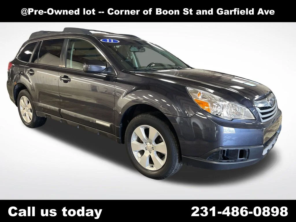 Used 2011 Gray Subaru 2.5i Premium image 7