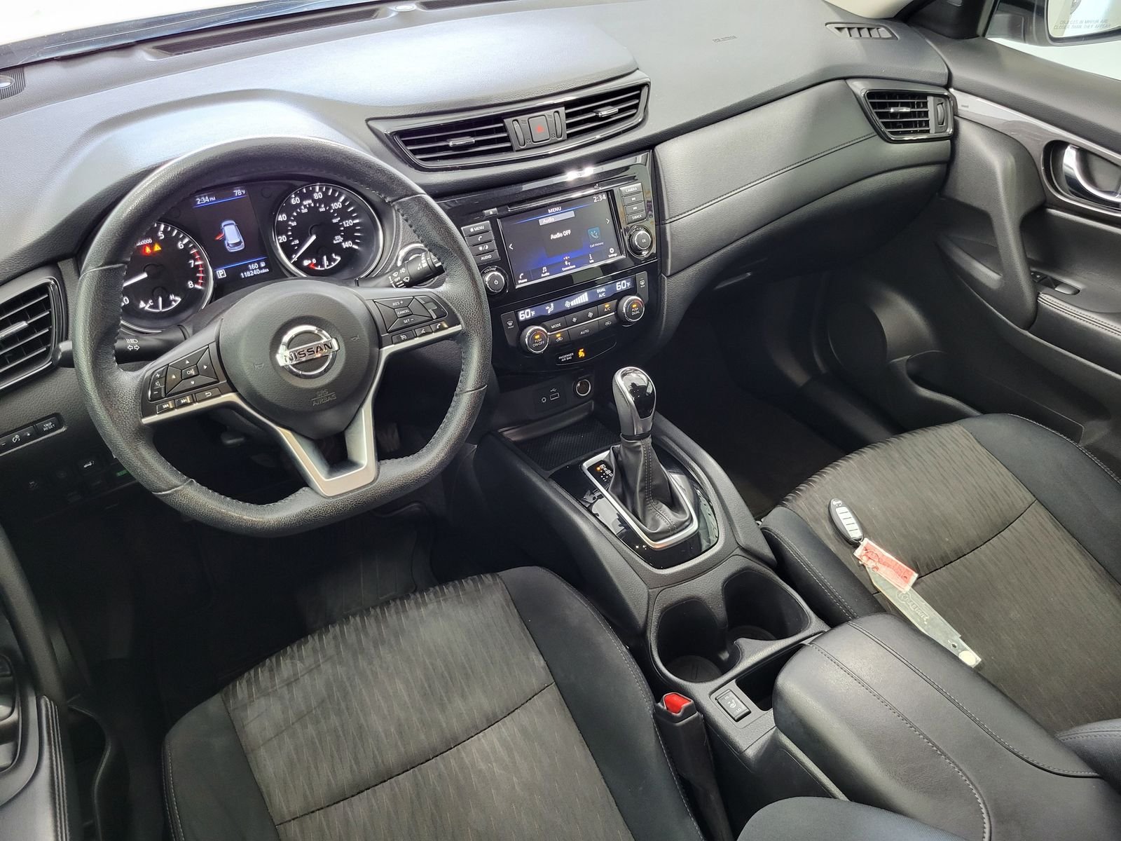 Used 2019 White Nissan SV image 27