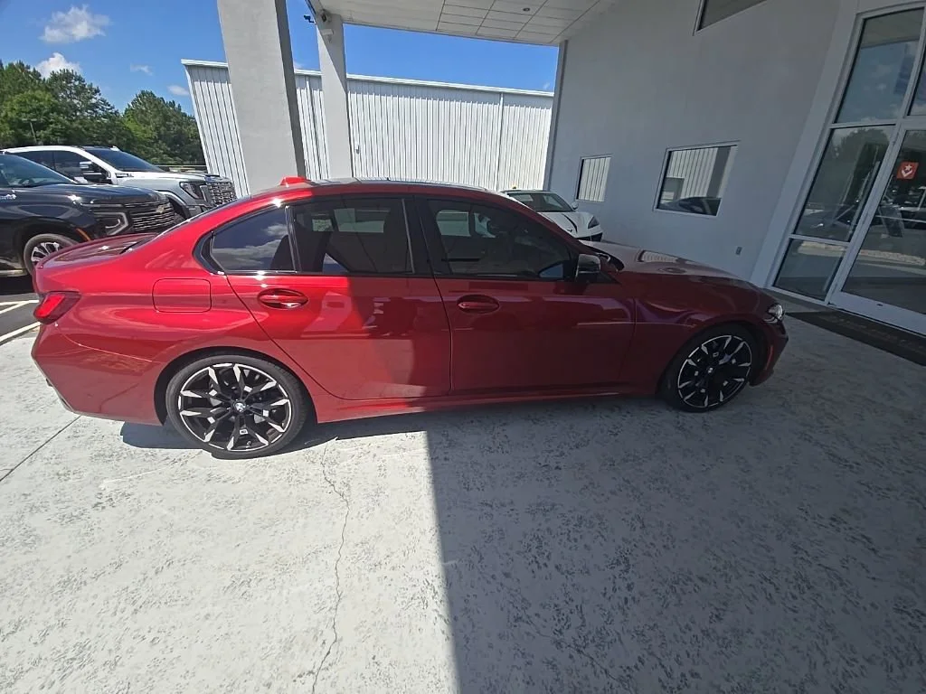 Used 2025  BMW M340i image 40