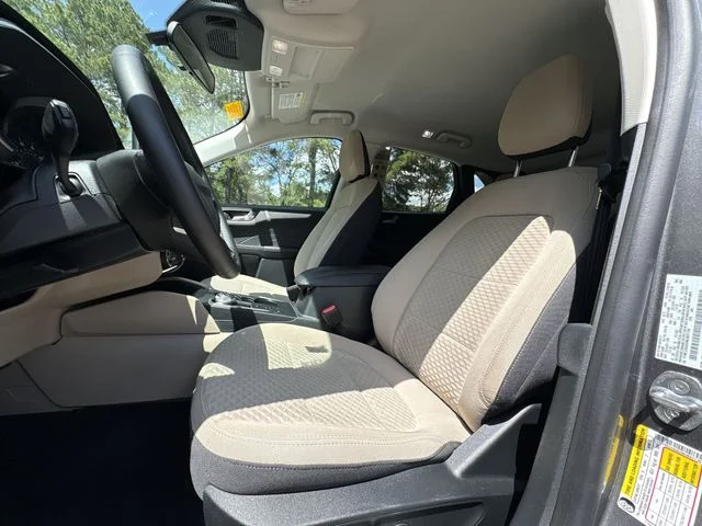 Used 2021 Gray Ford SE image 11