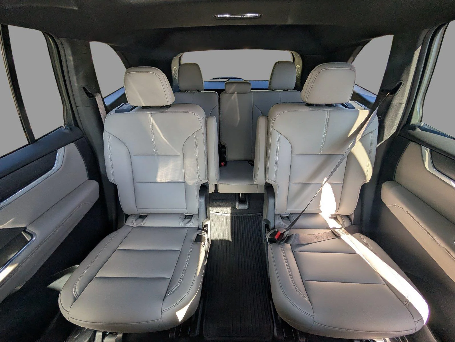 New 2027 Sterling Metallic GMC Elevation image 32