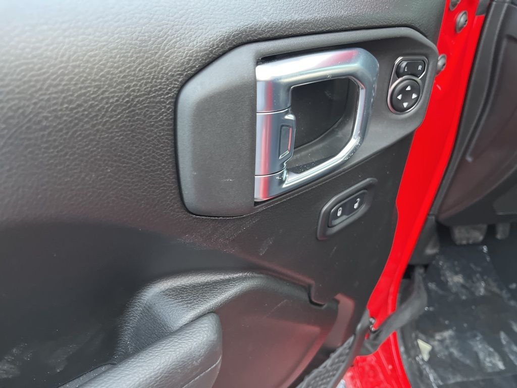 New 2026 Firecracker Red Clear-Coat Exterior Paint Jeep Rubicon image 28