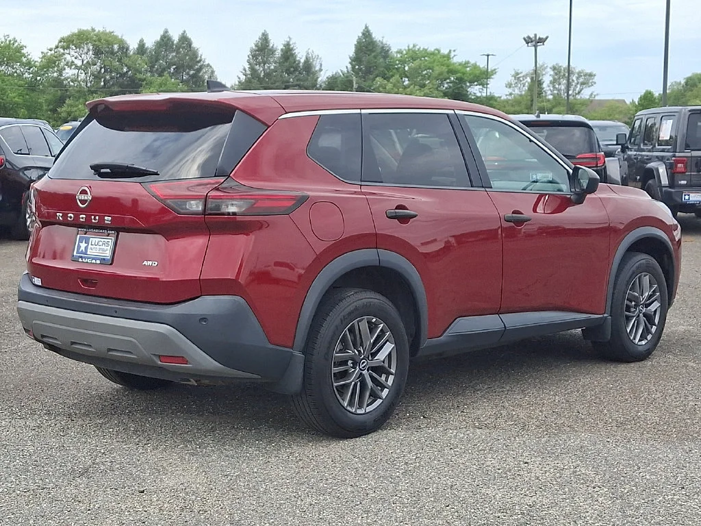 Used 2023 Scarlet Ember Tintcoat Nissan S image 12
