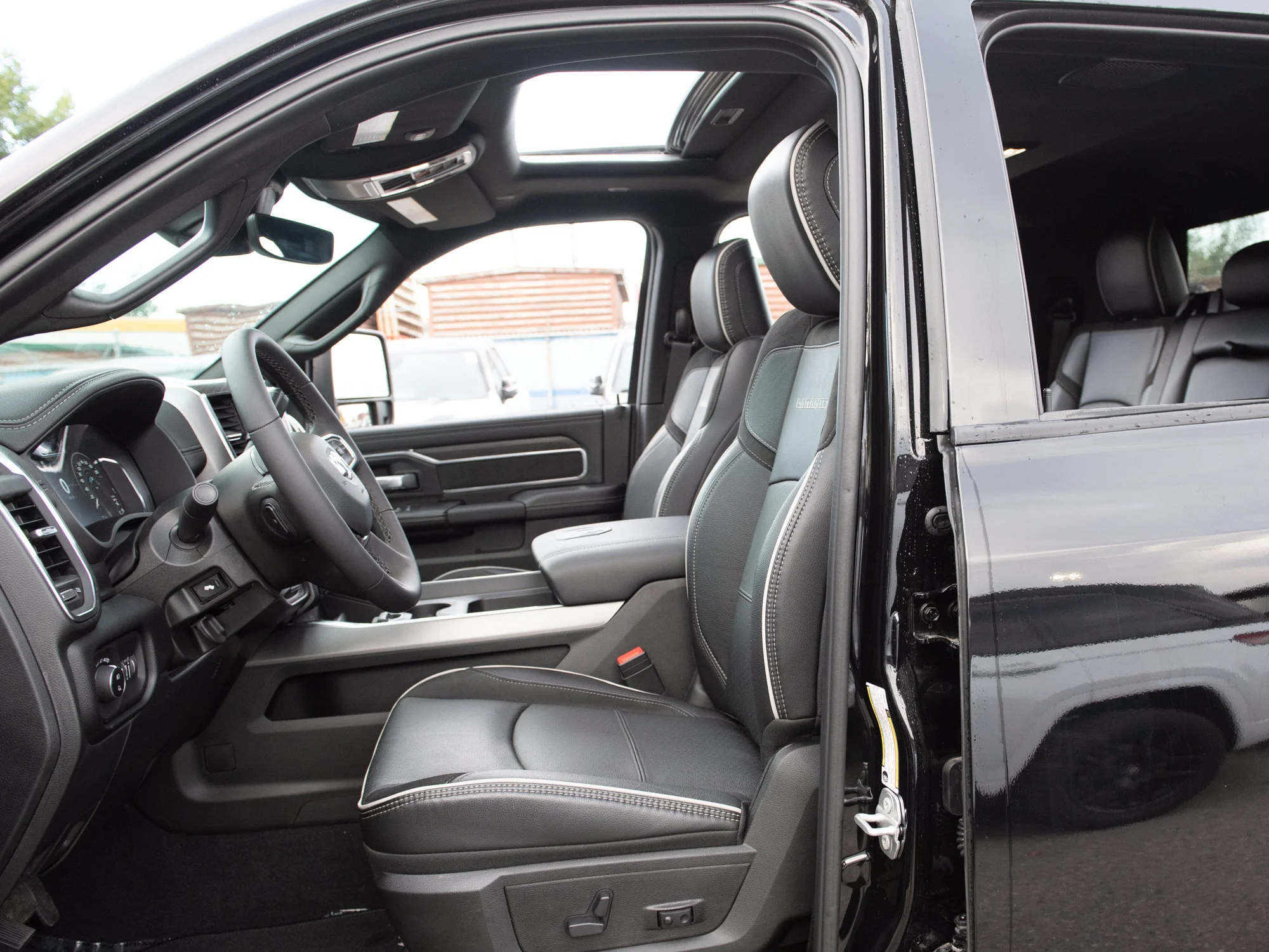 New 2026 Black RAM Laramie Night* Mega Cab 4x4, Max Tow Pkg, Sunroof, Heated/Ventilated Leather image 23