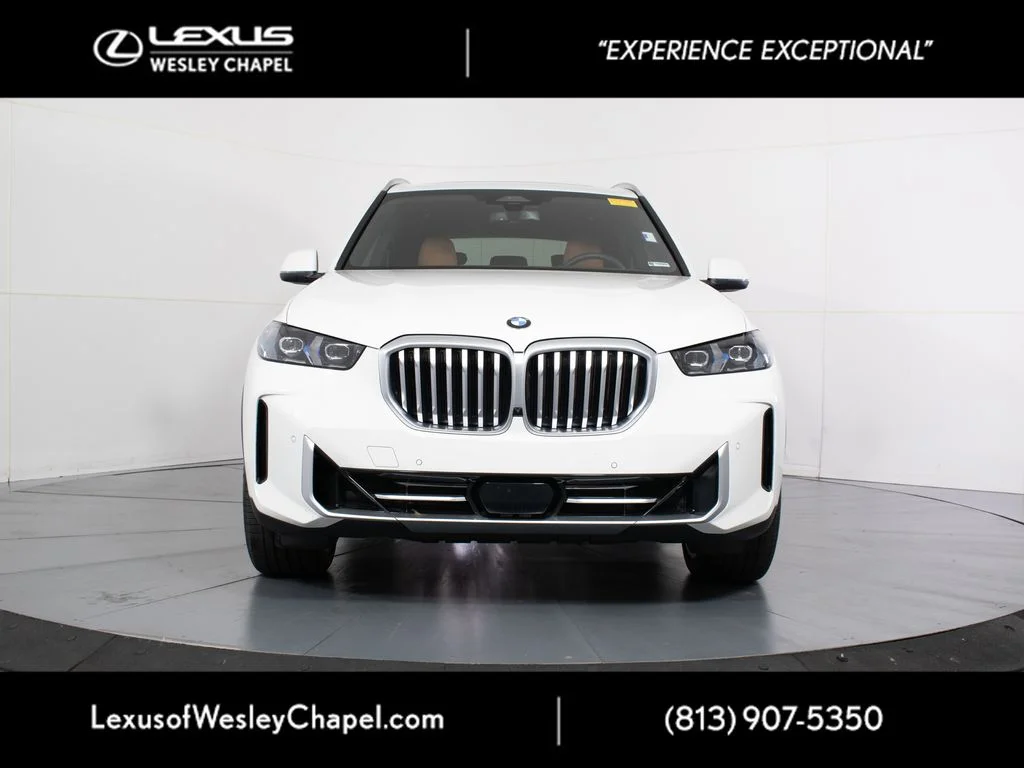 Used 2026 White BMW xDrive40i image 13