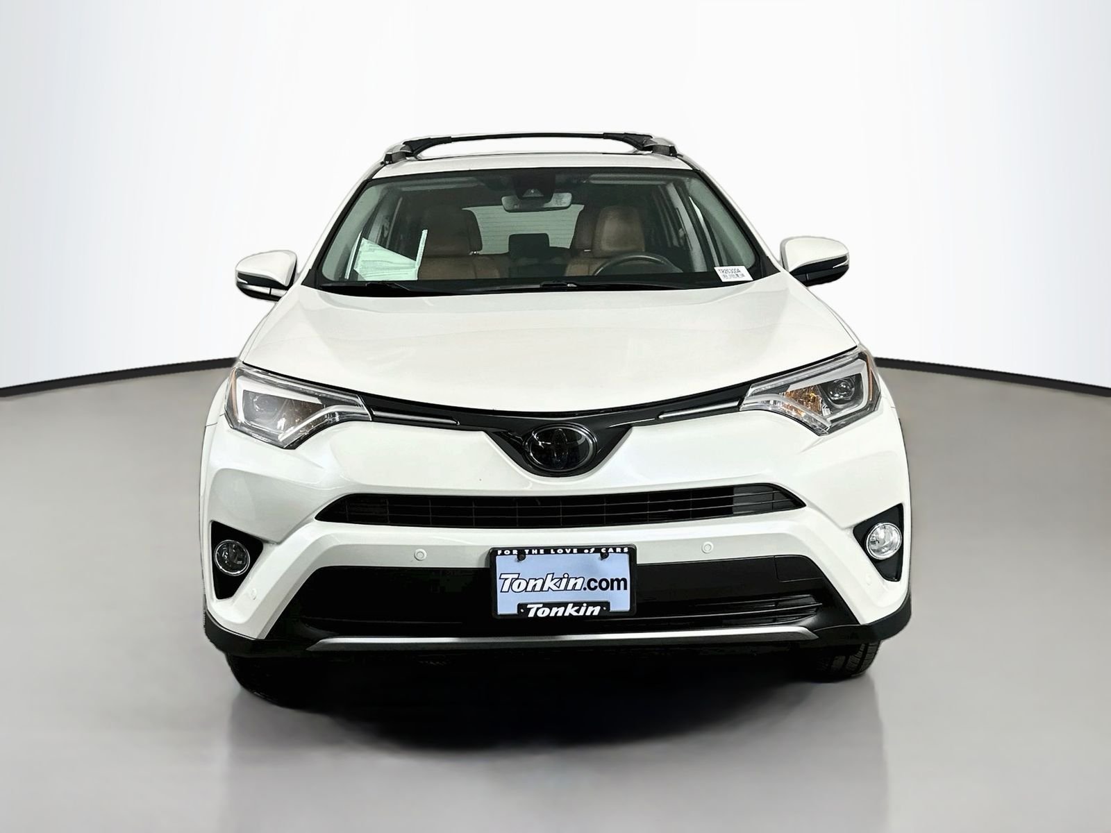 Used 2016 Blizzard Pearl Toyota Limited image 2