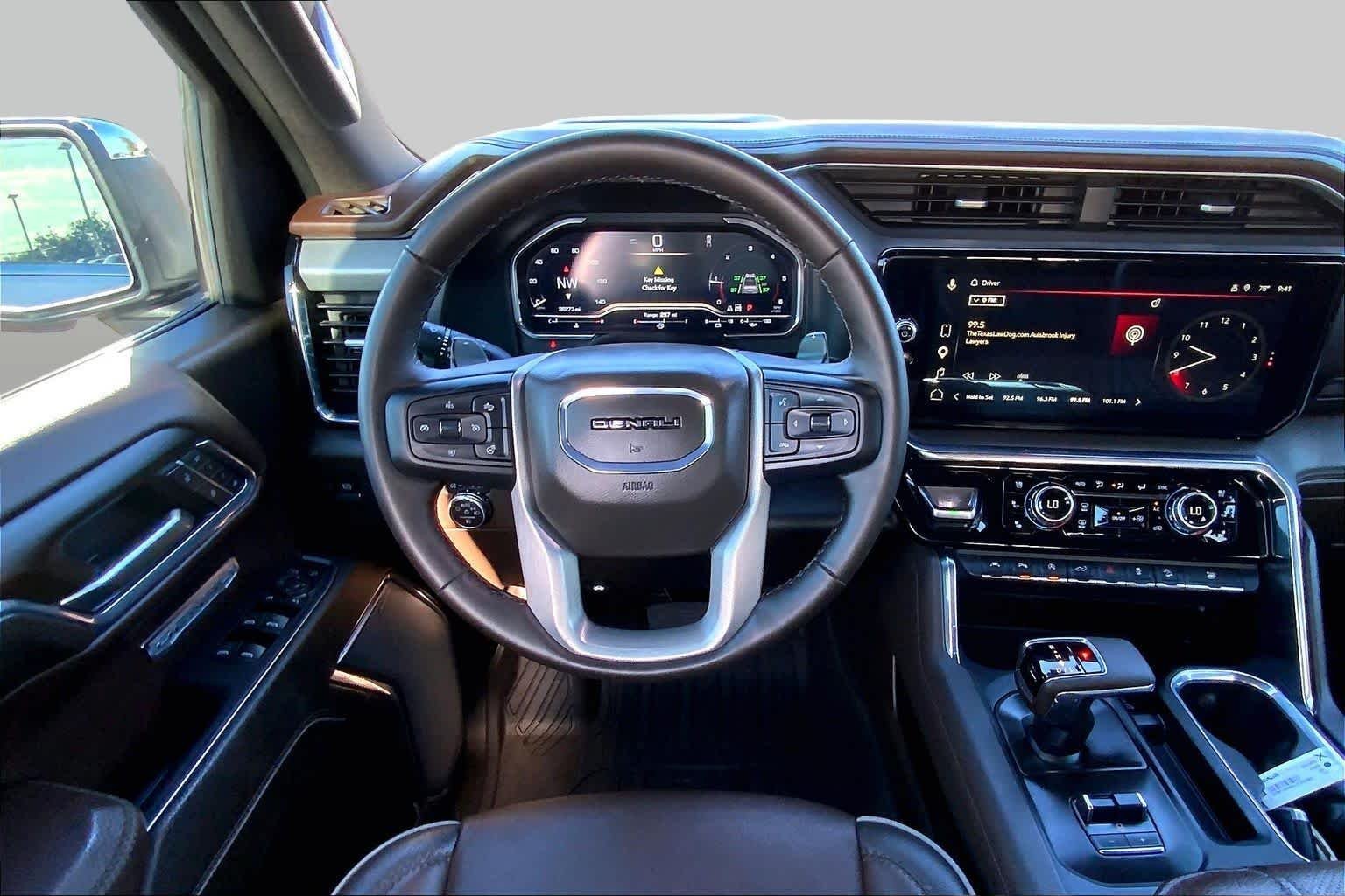 Used 2024 White Frost Tricoat GMC Denali image 6