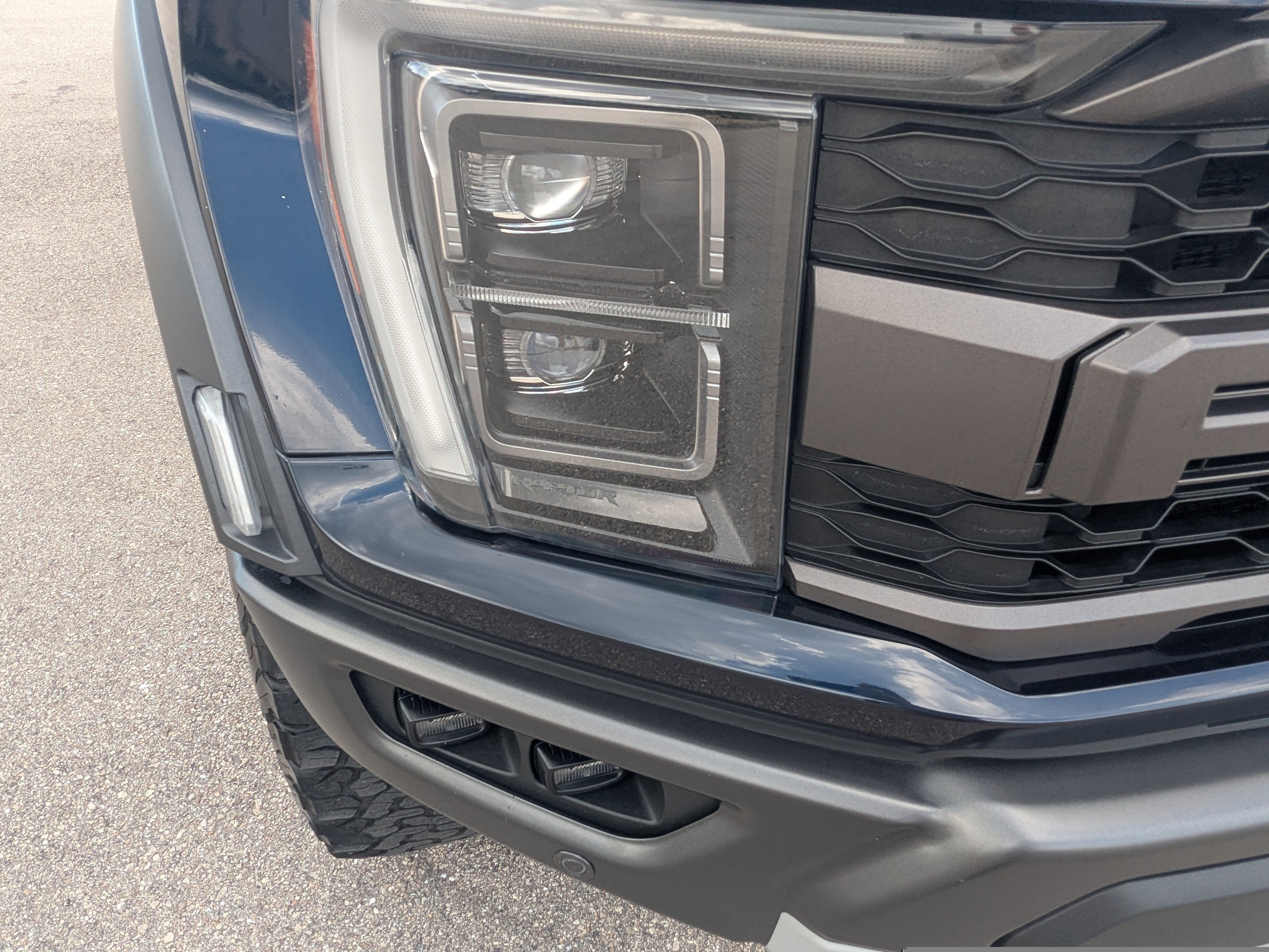 Used 2021 Antimatter Blue Metallic Ford Raptor image 10
