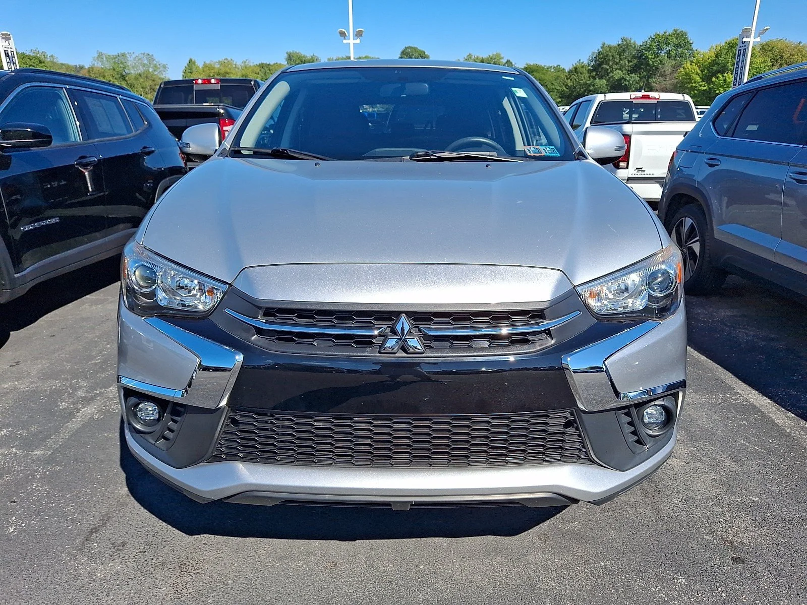 Used 2019 Silver Mitsubishi ES 2.0 image 2