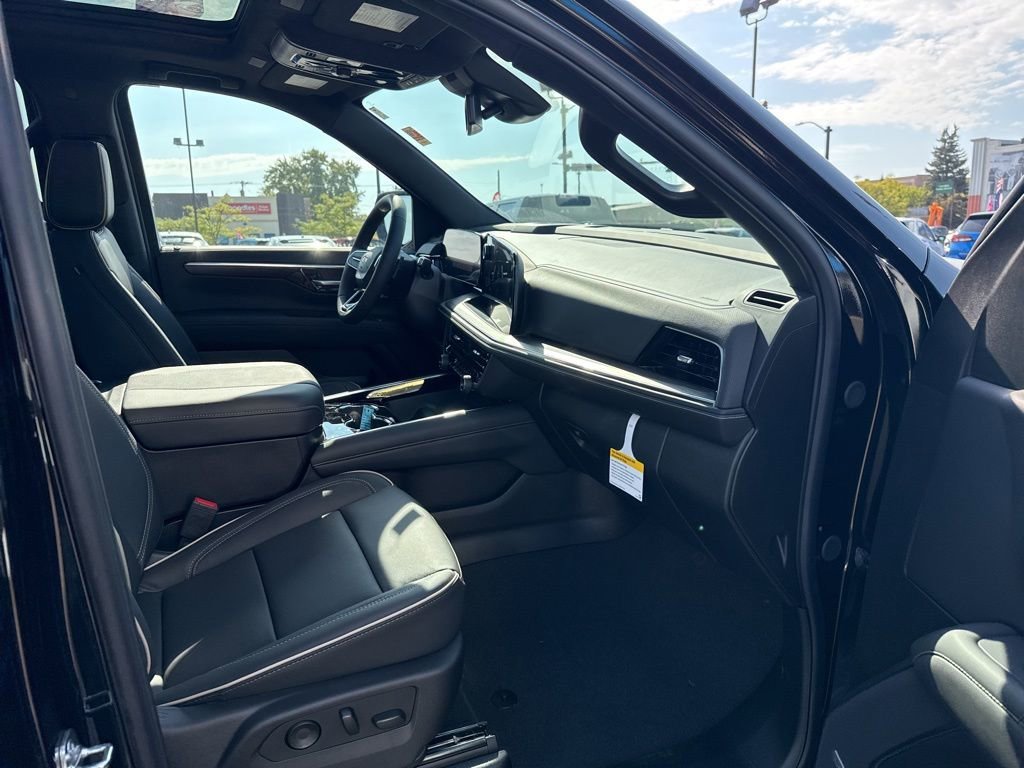 2026 Chevrolet Suburban Premier - Photo 41