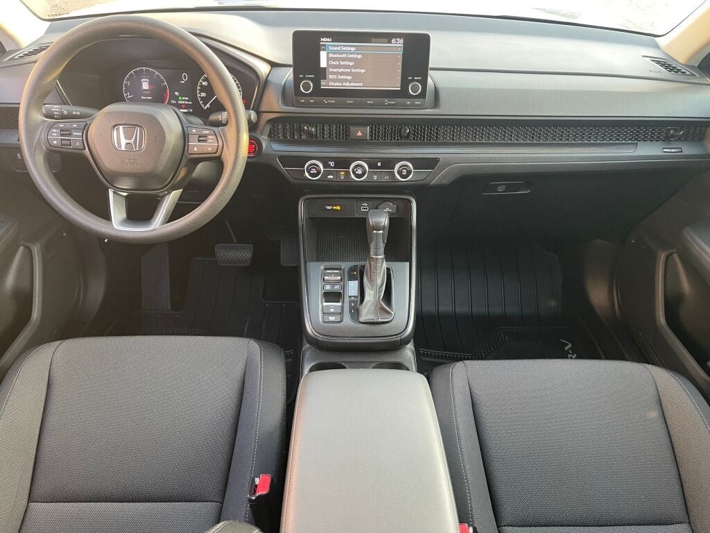 Used 2025 Urban Gray Pearl Honda LX image 29