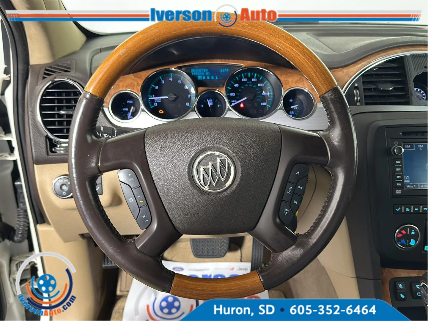 Used 2011 White Diamond Tricoat Buick CXL-2 image 16