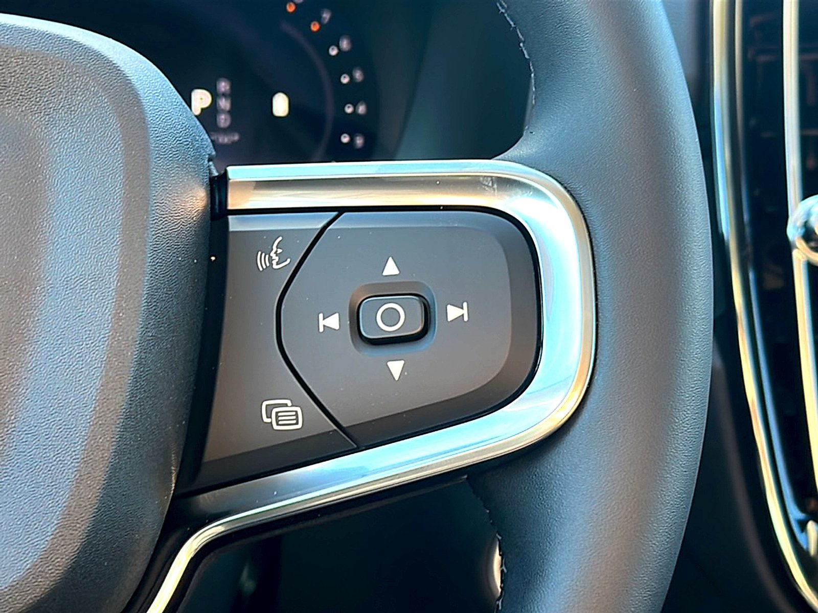 New 2026 Onyx Black Volvo Core image 19