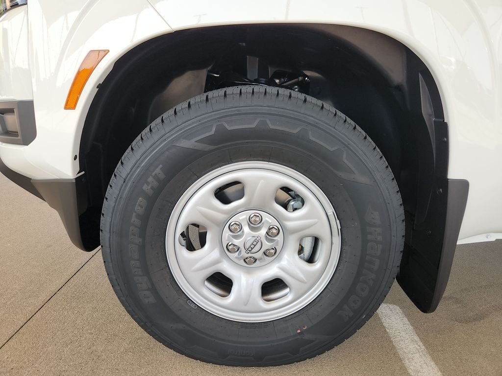 New 2026 White Nissan S King Cab image 21
