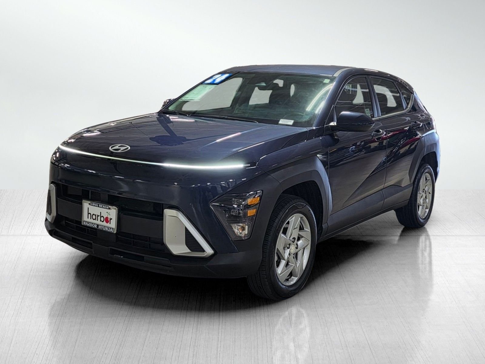 Used 2024 Denim Blue Pearl Hyundai SE image 3