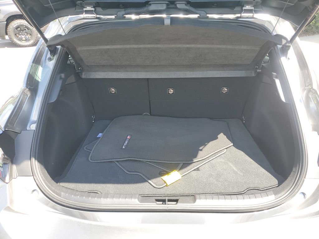 Used 2025  Toyota Premium Plus image 8