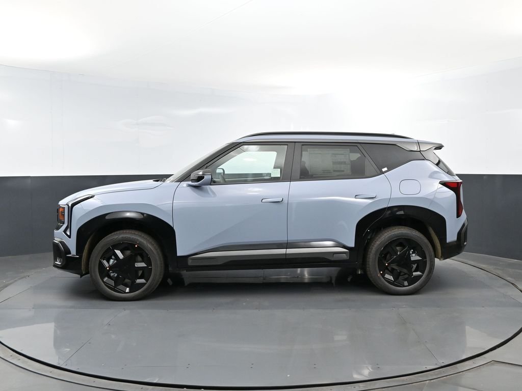 New 2027 Pale Gray Kia X-Line S image 24